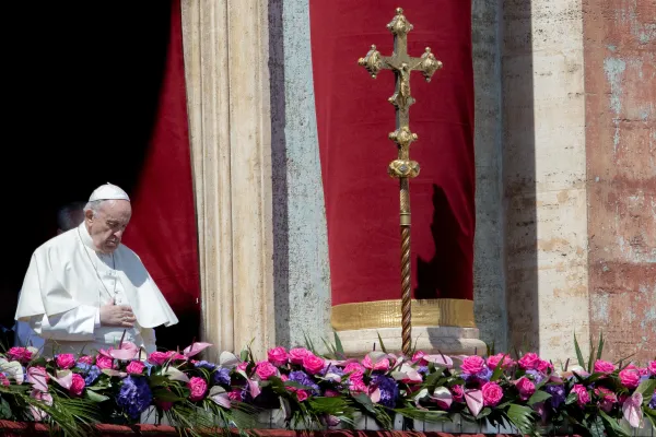 In Urbi et Orbi Blessing 2022, Pope Francis Laments "Easter of War"