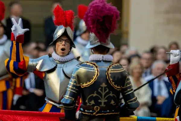 6 Things to Know about the Swiss Guard and its Swearing-in Ceremony