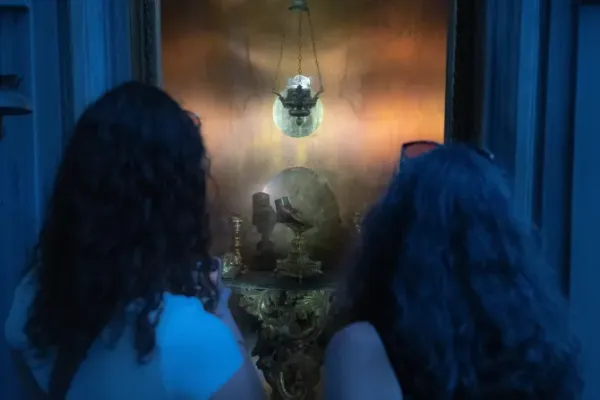 In Rome, Relic of St. Mary Magdalene’s Foot Points Way to the Vatican