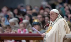 Pope Francis delivers his homily during the Jan. 1, 2025, Mass at St. Peter's Basilica, marking both the solemnity of Mary, Mother of God and the 58th World Day of Peace. / Credit: Daniel Ibáñez/CNA