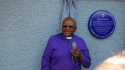 Archbishop Desmond Tutu in 2011. wesselspj via Flickr (CC BY-SA 2.0)