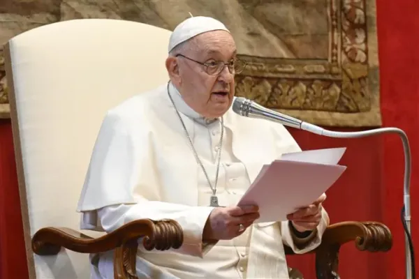 Pope: World Economic Forum Meeting an Opportunity to Find "ways to build a better world"