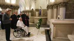 Pope Francis prays at the tomb of Belgian king who chose to abdicate rather than sign an abortion law. Sept. 28, 2024. / Credit: Vatican Media