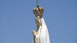 Our Lady of Fatima. Ricardo Perna / Shutterstock.