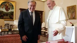 Pope Francis and UN Secretary General António Guterres in the Vatican Apostolic Palace Dec. 20, 2019. Credit: credit: EWTN-CNA/Evandro Inetti/Vatican Pool