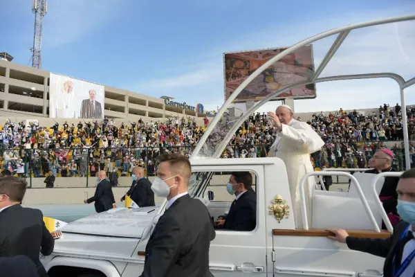 Pope Francis celebrates Mass in the Franso Hariri Stadium in Erbil, Iraq, March 7, 2021. Photo credits: Vatican Media.