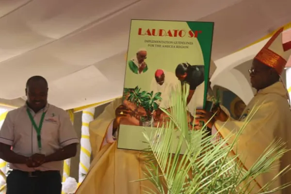 Catholic Bishops in Eastern Africa present the Laudato Si implementation guidelines for the AMECEA region. Credit: ACI Africa