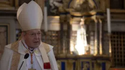 Cardinal George Pell leads Eucharistic adoration and a Eucharistic procession at the Pontifical University of St. Thomas Aquinas (the Angelicum) in Rome on May 18, 2021. | Daniel Ibanez/CNA