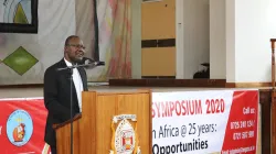 Bishop John Oballa making his presentation at the conference on Ecclesia in Africa / Tangaza University College