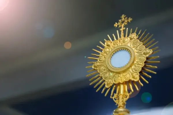 How to Participate in the International Eucharistic Congress at Home