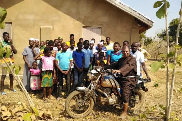 Catholic Charity Reaches Out to Priests at Flourishing Parish in Ghana to Wade off Sects