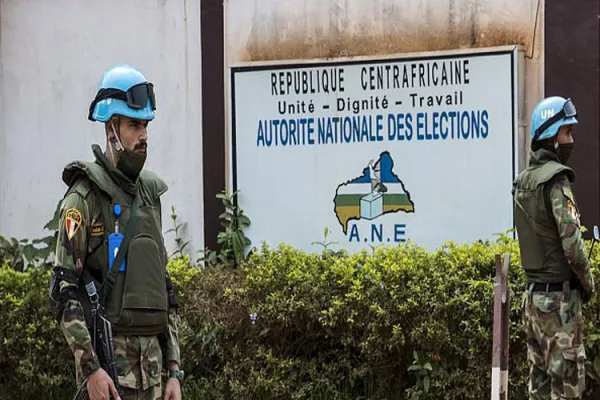 MINUSCA peacekeepers securing the Headquarter of the National Elections Authority, the Central African institution in charge of the organization of the 2020-2021 elections. / MINUSCA