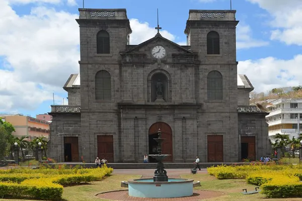 St. Louis Cathedral in the Diocese of Port Louis, Mauritius / Public Domain