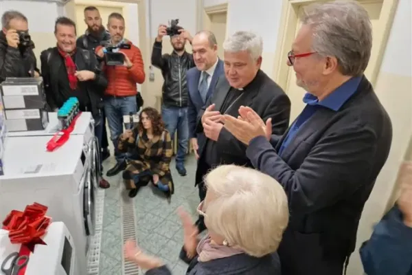 Pope Francis Opens Two New Laundromats for the Homeless in Turin, Italy