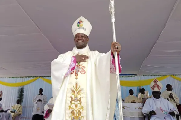 “Receive everyone without discrimination”: Congolese Cardinal to New Bishop