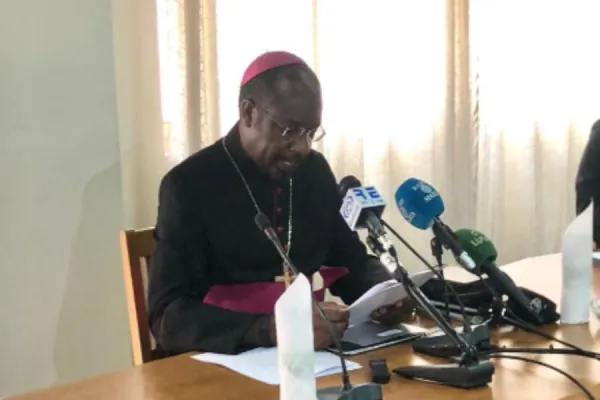 Archbishop in Angola Urges Politicians “to rediscover mystery, beauty, ethics of politics”