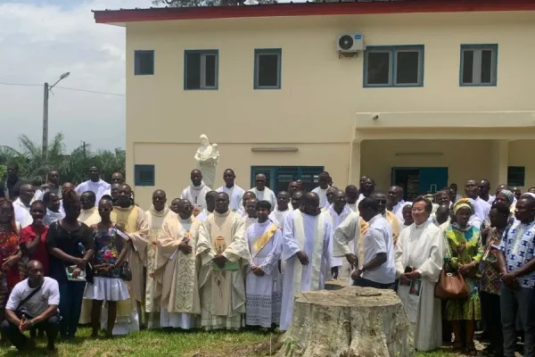 Ivorian Catholic Institute Challenged to Help Achieve “people who think well of Africa”