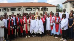 Archbishop Hubertus Maria van Megen with those he conferred the Sacraemnt of Confirmation at the Chapel of Loreto Convent Msongari School under St. Austin’s Msongari Parish of Nairobi Archdiocese. Credit: ACI Africa