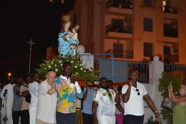 Marian Procession in Tunisia Brings Catholics and Muslims Together