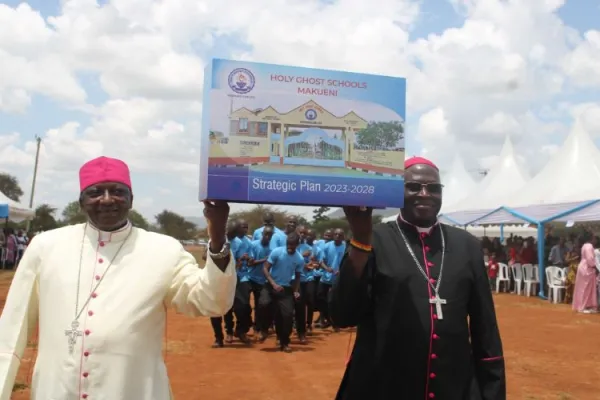 At Spiritan School Anniversary in Kenya, Bishop Emphasizes Evaluation, Strategic Planning