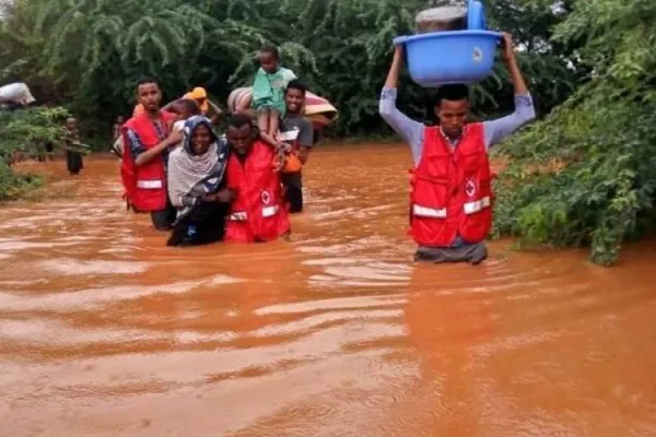 Let’s “stand with Kenya” as Heavy Rainfall Causes Flash Floods, Deaths, Widespread Destruction: Jesuit Entity Director