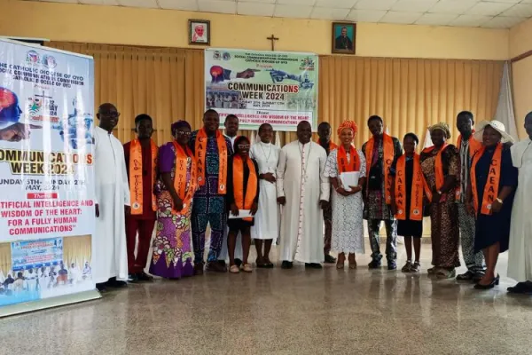 “Media must not ape, add to AI alarm, confusion”: Catholic Bishop in Nigeria on 2024 World Communications Day