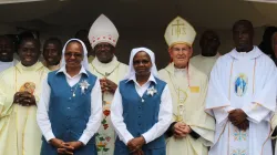 Sr. Mary Kioko (left) and Sr. Rosemary Mwaiwa who celebrated their Silver Jubilee on Friday, June 14 pose for a photo with Msgr Peter Makau, Bishop-elect of Kenya's Catholic Diocese of Isiolo,  Bishop Paul Kariuki Njiru of Kenya’s Catholic Diocese of Wote and  Bishop Rodrigo Mejía Saldarriaga, Vicar Apostolic Emeritus of Soddo, Ethiopia. Credit: ACI Africa