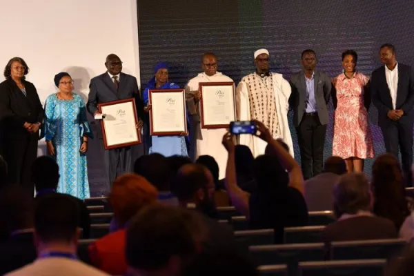 Cardinal Nzapalainga among Winners of 2024 Aegis Award for Playing “a critical role” in Preventing Violence in CAR