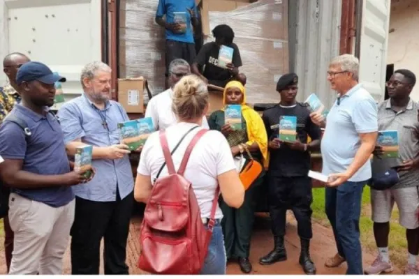 “Great support to catechumens, families”: Bissau-Guinean Administrator on Brazilian Diocese’s Donation of 25,000 Bibles