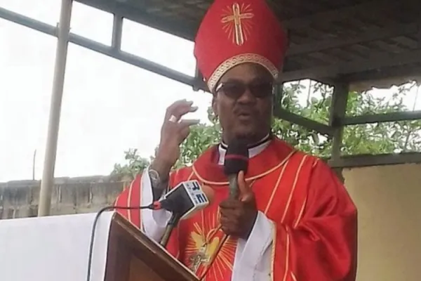 “Live your faith with dignity”: Catholic Bishop in Angola to Christians