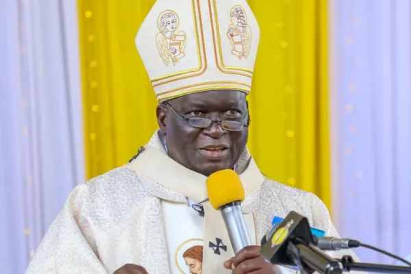 Nairobi Archbishop Prohibits Blessing of Irregular Unions, Explains “concept of blessing”