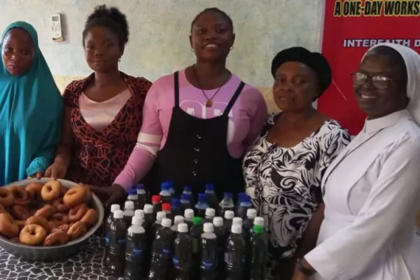 Catholic Nun Donates Livelihood Kits to the Vulnerable in Nigeria