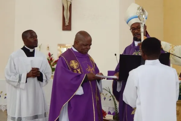 Newly Installed Parish Priest in Angola Urged to Seek “everyone's cooperation”