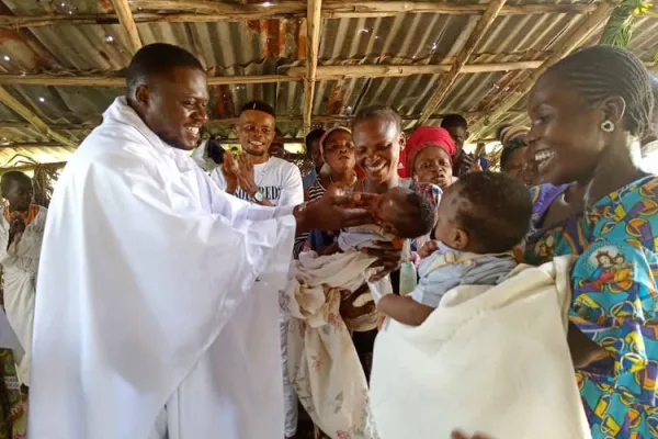 Pilgrims from CAR, Angola Arriving in Kinshasa ahead of Papal Pastoral Visit to DR Congo