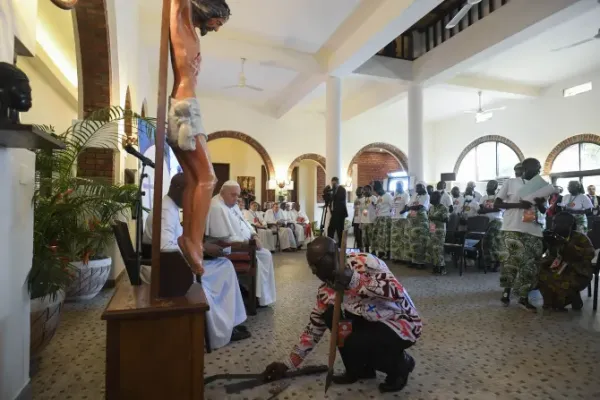 Pope "left without words" After Children’s Shocking Stories of Violence in Eastern Congo