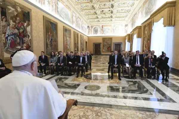 Pope Francis: Catholic News Media Can’t Be "neutral" in the Message they Convey