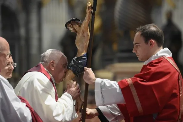 Good Friday: Papal Preacher Warns against Relativism, “black hole of spiritual universe”