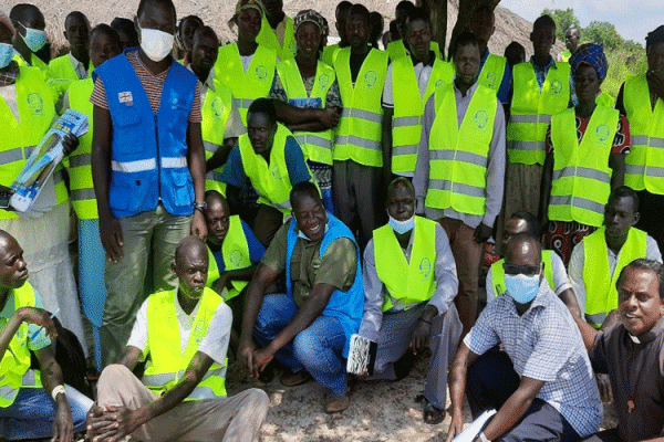 Fr. Lazar Arasu with participants at Peace Meeting with UNHCR and other Leaders in South Sudan / Don Bosco Palabek Refugee Services