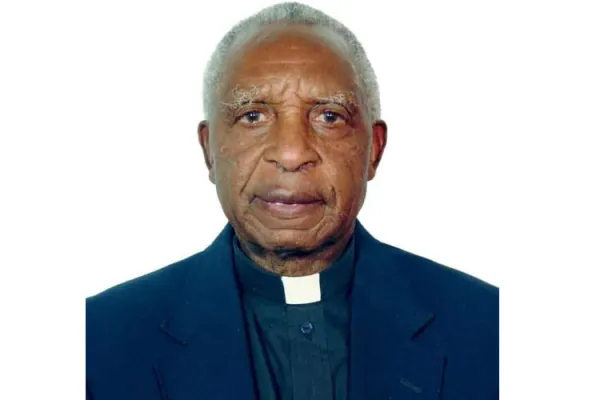 Zimbabweans Eulogize Priest Who Spearheaded National Anthem Composition, Flag Designing