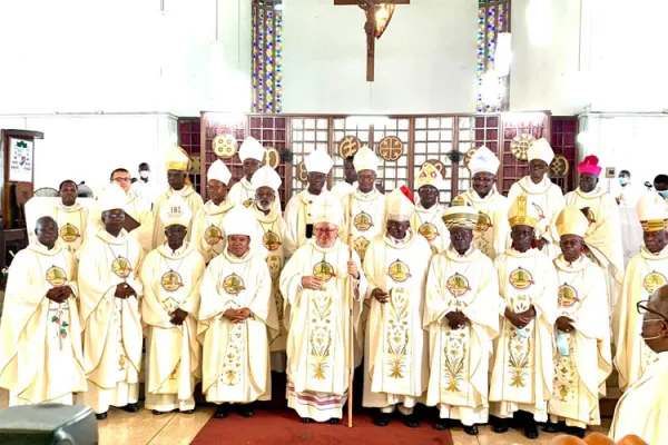 Catholic Bishops in Ghana Call on Christians to “never get tired of praying for peace”