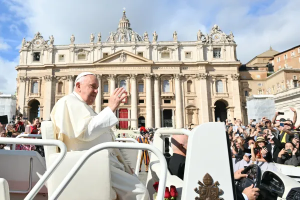 Pope Francis Calls for Global Day of Prayer, Fasting amid Escalating Conflict in Holy Land