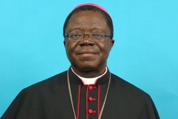 “Prepackaged communion bread” Directive Defies Liturgical Norms, Ghanaian Prelate Explains