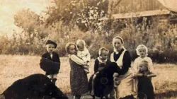 Wiktoria Ulma with six of her children. | The Ulma Family Museum of Poles Saving Jews in World War II.