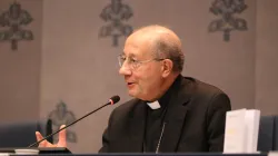 Archbishop Bruno Forte speaks to journalists at the presentation of the encyclical  “Dilexit Nos” on Oct. 24, 2024, at the Vatican. / Credit: Julia Cassell/EWTN News