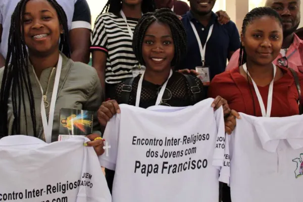 What Preoccupies the Youth in Mozambique as they Meet Pope Francis Thursday?