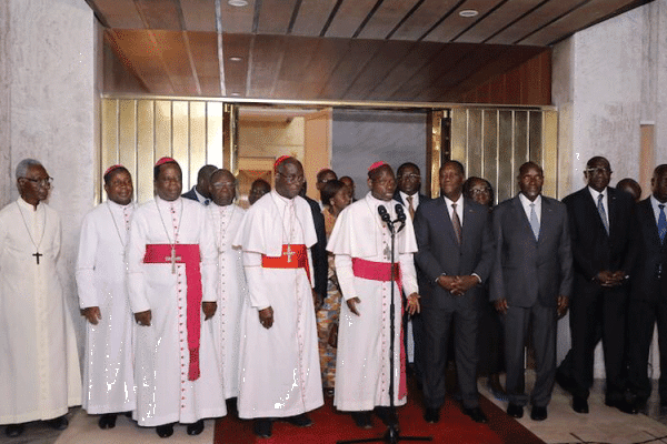 A delegation of Catholic Bishops meeting President Alassane Ouattara to exchange on the reconciliation of all Ivorians.