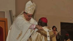 Archbishop Anthonio Guido Fillipazzi, Apostolic Nuncio in Nigeria conferring the pallium on the Local Ordinary of Nigeria’s Abuja Archdiocese, Archbishop Ignatius Kaigama during Mass at Our Lady Queen of Nigeria, Pro-Cathedral Thursday, August 27, 2020. / Archdiocese of Abuja