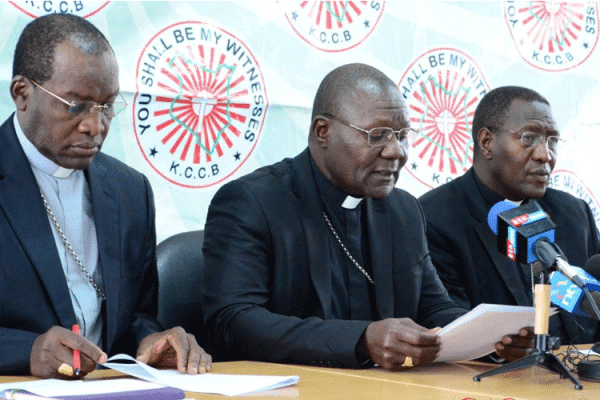 Bishop John Oballa Owaa (centre) flanked by Bishops Martin Kivuva (left) and Bishop Alfred Rotich (right) at a Press Briefing in Nairobi, Kenya.