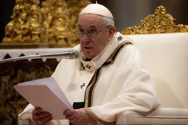 The Devil Tempts Priests with "hidden idols": Pope Francis at Chrism Mass