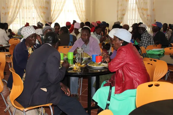 Members of one of the support groups at Upendo Village in Naivasha, Kenya, in the Catholic Diocese of Nakuru, sharing a meal / Assumption Sisters of Nairobi, Upendo Village